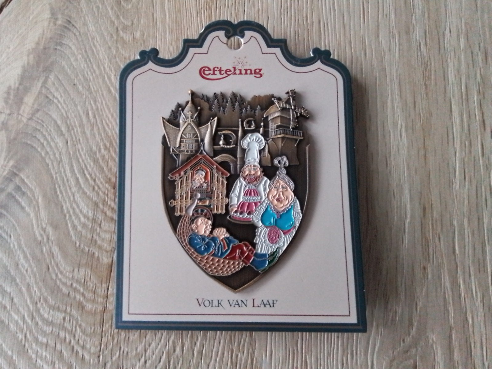 Grote efteling reuze pin volk van laaf, Verzamelen, Ophalen of Verzenden, Zo goed als nieuw, Beeldje of Poppetje