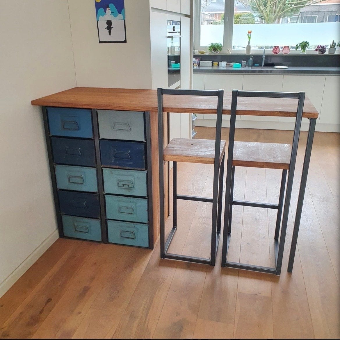 Industriële Bartafel met 2 Krukken - Eikenhout & Metaal, In hoogte verstelbaar, Ophalen of Verzenden, Zo goed als nieuw, 90 cm of meer