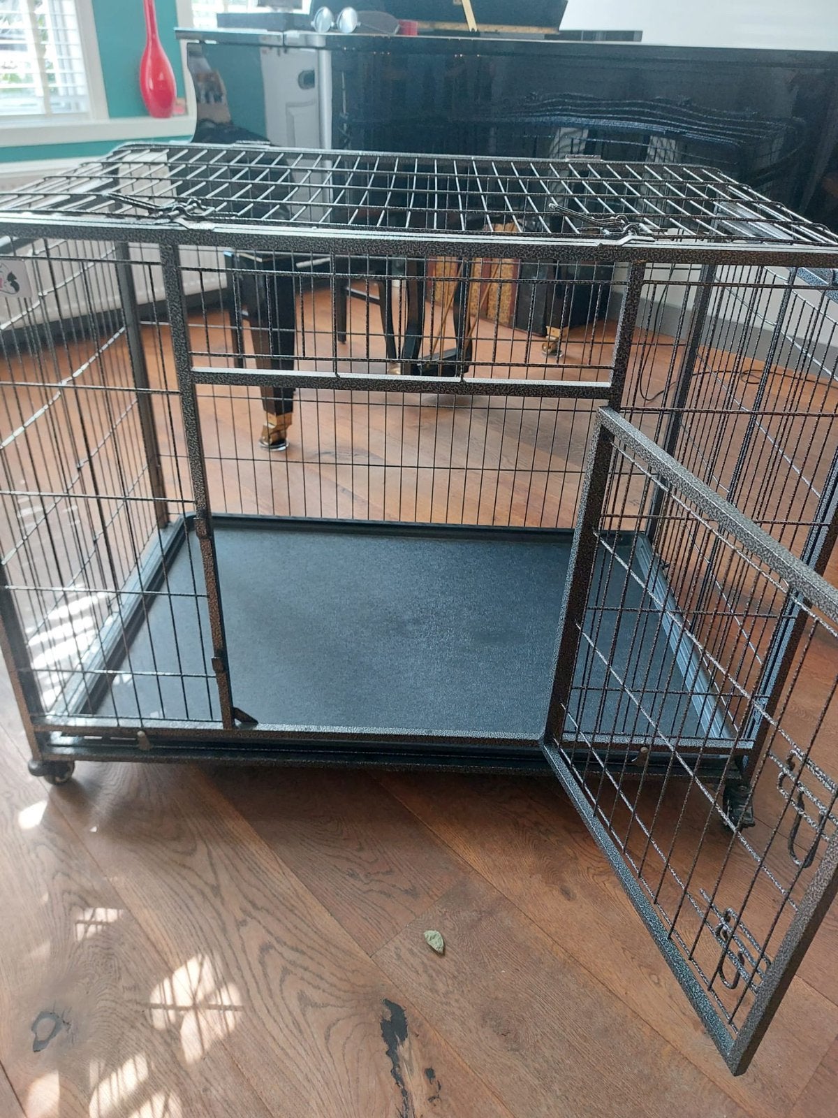 Foto 2 van Maxxpet hondenbench (110x70x78) en District 70 Crate Hoes