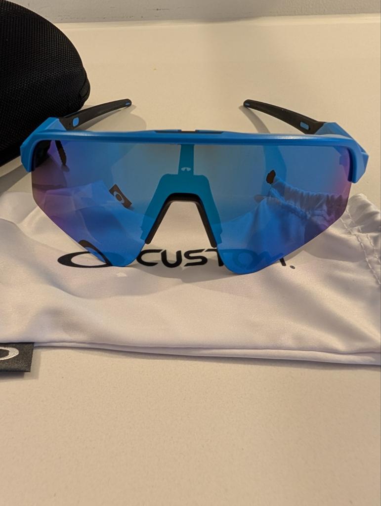 Nieuwe Oakley Sport Zonnebril, Sieraden, Tassen en Uiterlijk, Zonnebrillen en Brillen | Heren, Ophalen of Verzenden