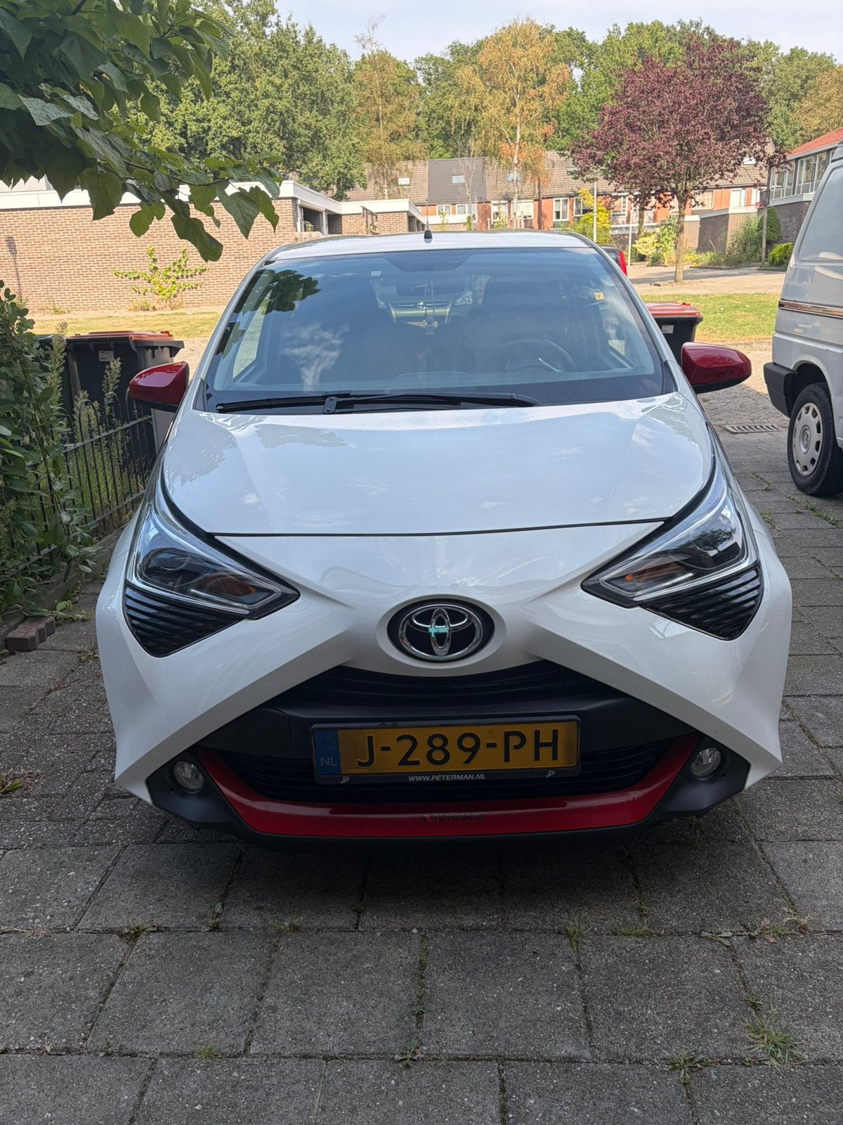 Toyota Aygo 1.0 Vvt-i 72pk 5D 2020 Wit, Auto's, Voorwielaandrijving, 4 stoelen, Wit, Origineel Nederlands