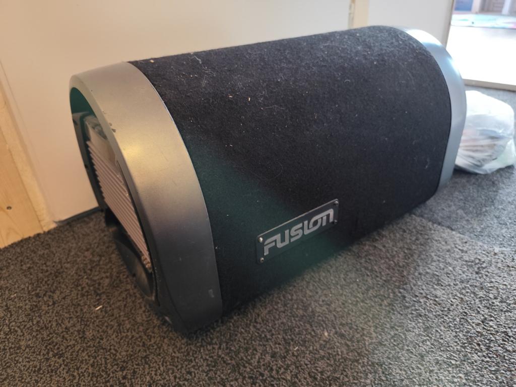 Fusion CS-AT1100 actieve subwoofer, Ophalen, Gebruikt, Universele onderdelen