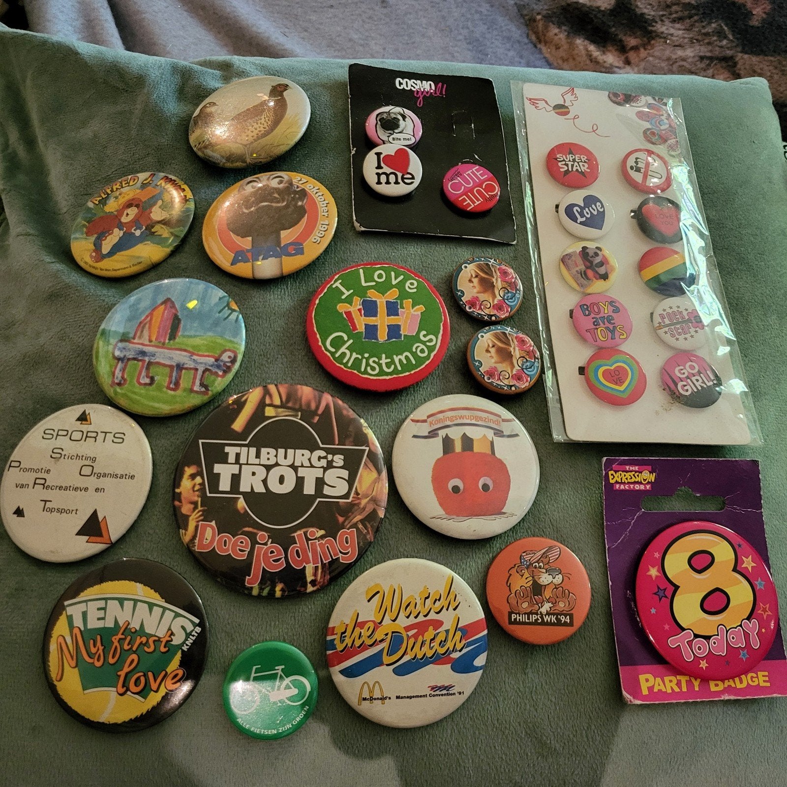 buttons, Ophalen of Verzenden, Zo goed als nieuw