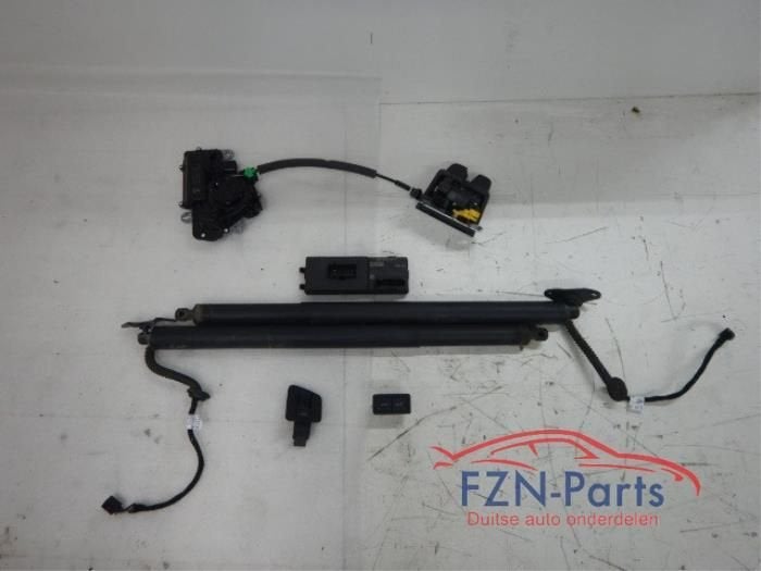 VW Passat B8 Elektrische Achterklep Opener + Motor + Slot +, Ophalen of Verzenden, Gebruikt, Achter, Achterklep