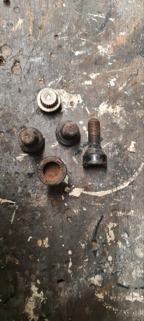 Slotbouten voor Peugeot 205, Ophalen of Verzenden