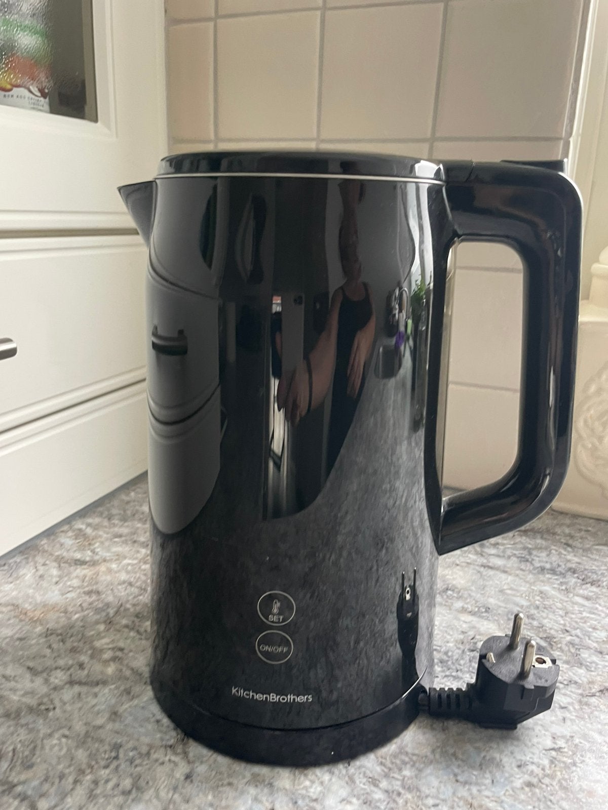 Waterkoker zwart Kitchen Brothers, Witgoed en Apparatuur, Waterkokers, 1 tot 2 liter, Ophalen of Verzenden, Zo goed als nieuw