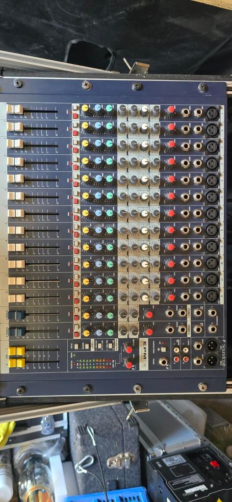Soundcraft EPM8 Mengpaneel - 8 Kanalen, Muziek en Instrumenten, Mengpanelen, Ophalen of Verzenden, Zo goed als nieuw, 5 tot 10 kanalen