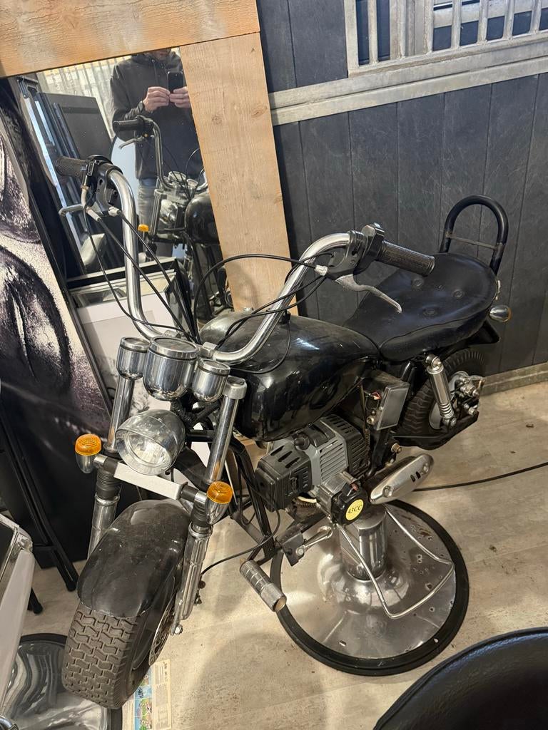 Kappersstoel kinderkapper motor, Motoren, Ophalen