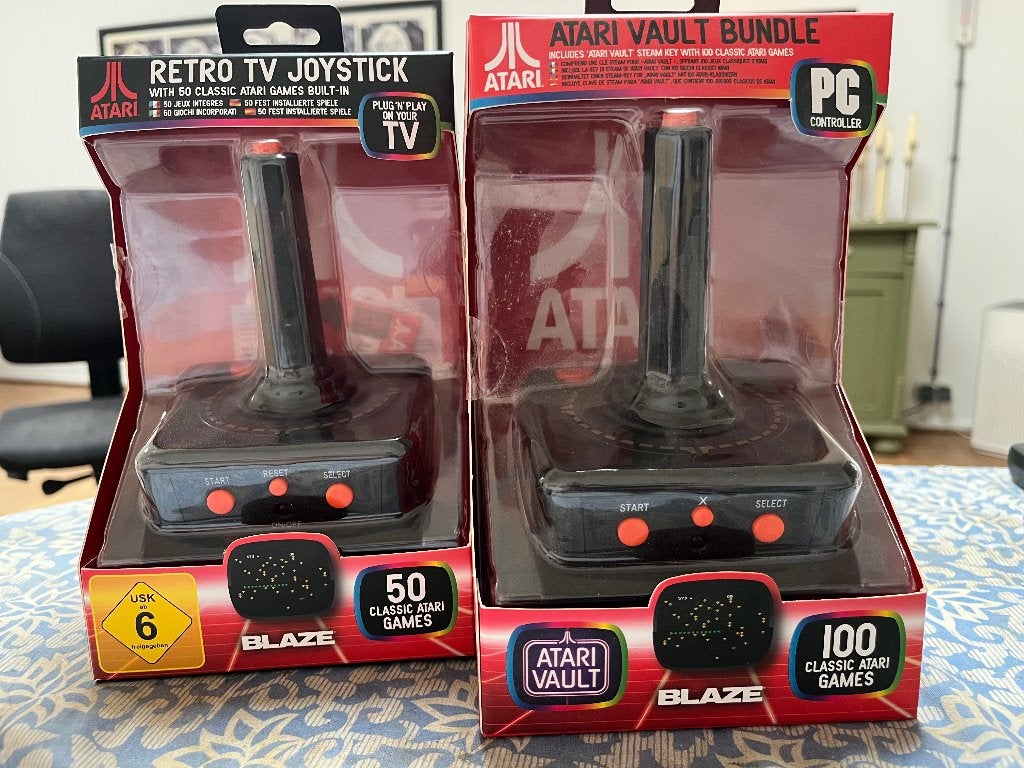 Atari - plug & play, Spelcomputers en Games, Spelcomputers | Atari, Ophalen, Nieuw, Met 1 controller, Overige modellen