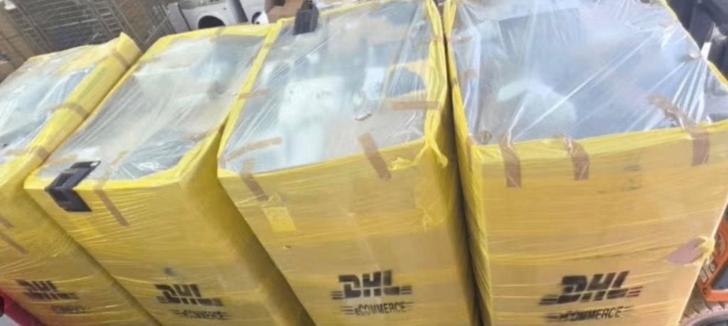 8 groothandel kleding partij handel merk retour pallets, Ophalen, Nieuw