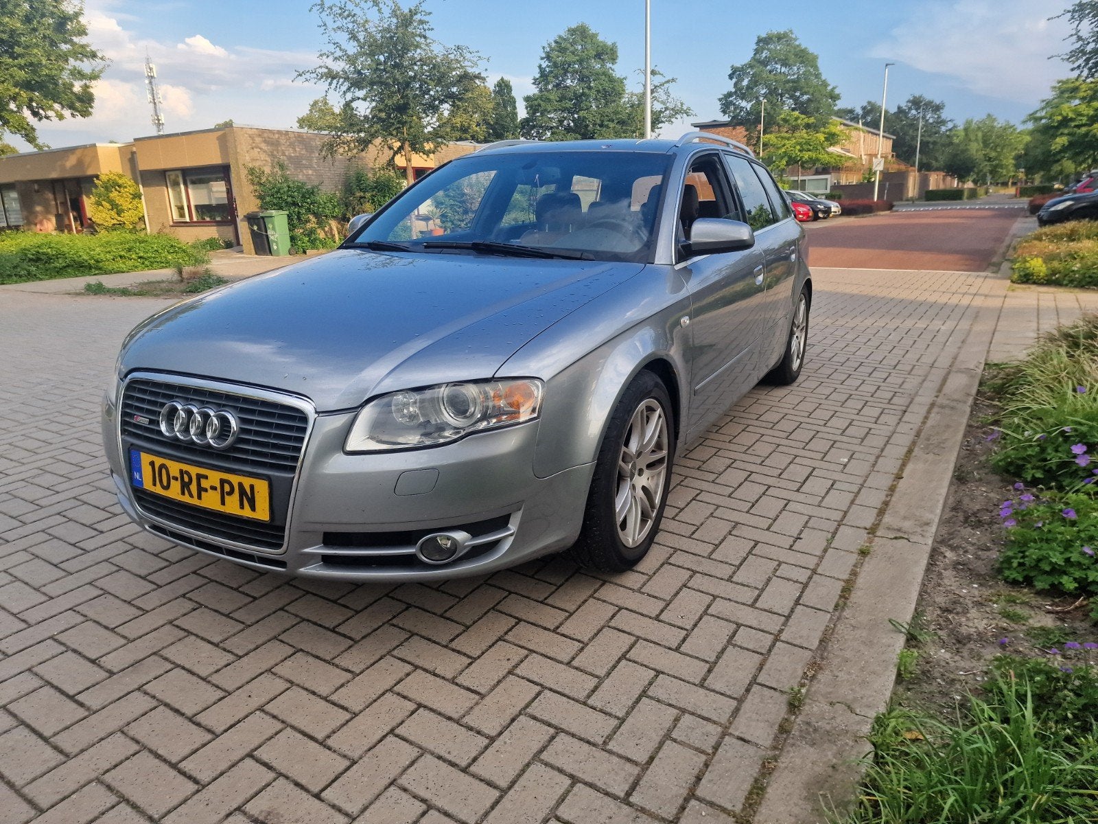 Audi A4 2.0 Tfsi 147KW Avant Quattro sline AUT 2005 Grijs, Automaat, Euro 5, 4 cilinders, 1984 cc