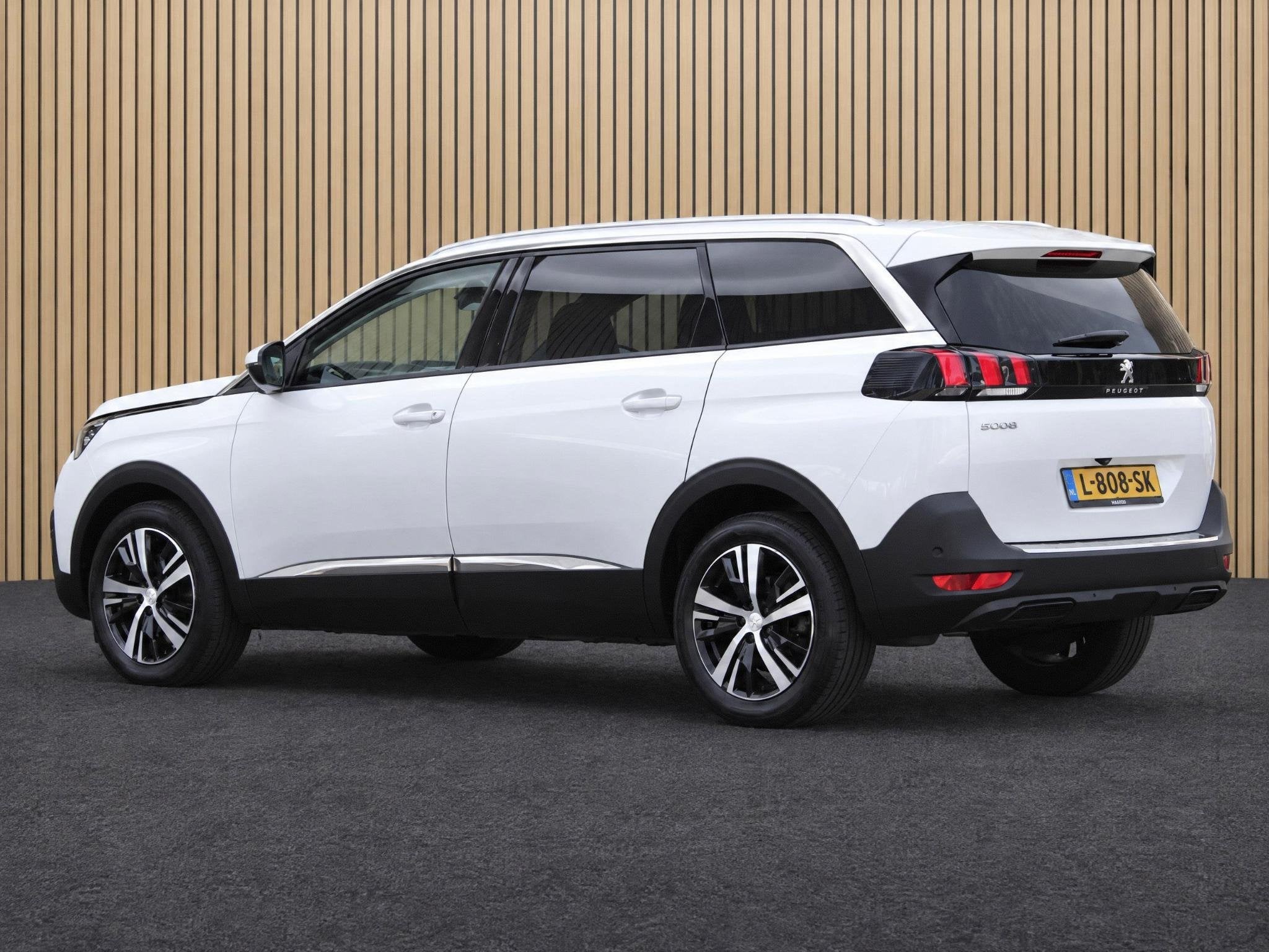 Peugeot 5008 1.2 PureTech Allure | Navi / Camera / Stoelverw, Auto's, 12 maanden, 1280 kg, Gebruikt, Euro 6