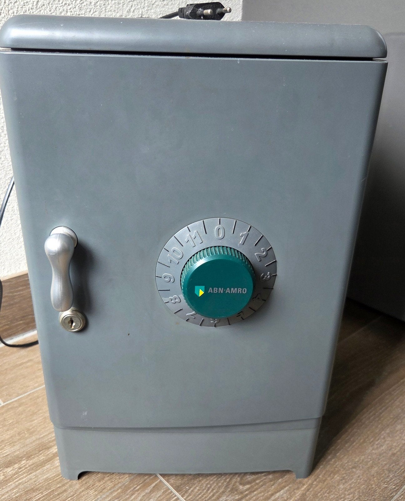 Thermo-elektrische Koel- en Warmhoudbox, Ophalen, Minder dan 75 liter, Zonder vriesvak, Gebruikt