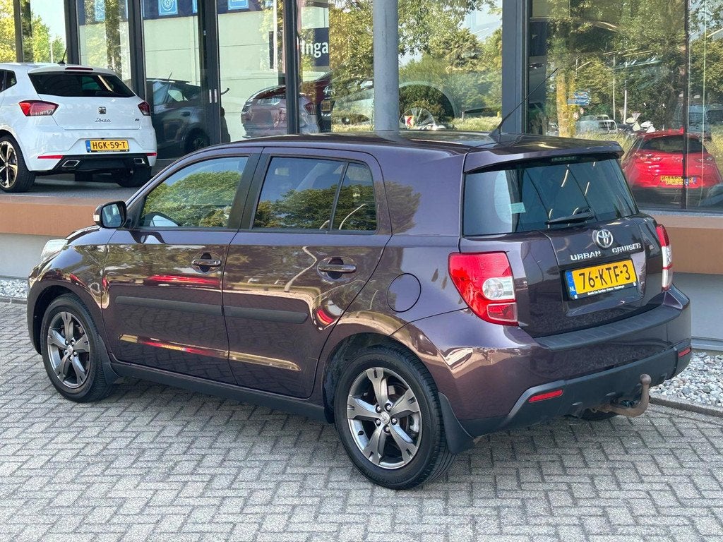 Toyota Urban Cruiser 1.3 VVT-i Dynamic, Auto's, Toyota, Voorwielaandrijving, 101 pk, Gebruikt, Zwart