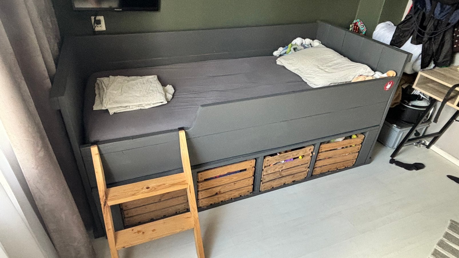 Steigerhouten bed 200x90 cm, Ophalen, Eenpersoons, Zo goed als nieuw, 90 cm