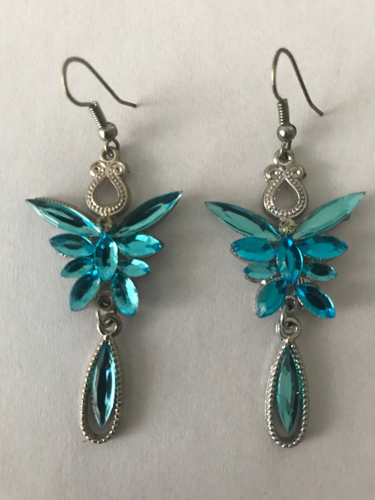 Turquoise oorbellen met kristallen, Met kristal, Overige materialen, Hangers, Zo goed als nieuw