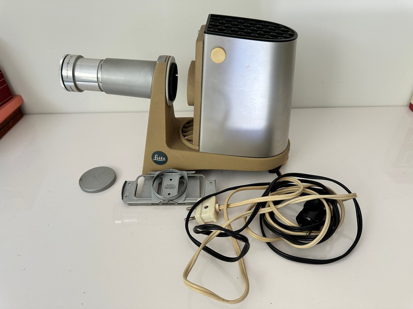 Vintage Leitz Prado SM 35mm met Hektor lens, Ophalen of Verzenden, Niet werkend