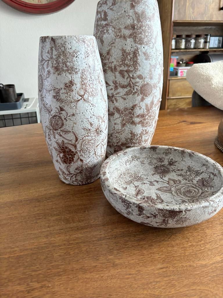 Decoratieve vazen en schaal met bloemenpatroon, Ophalen of Verzenden