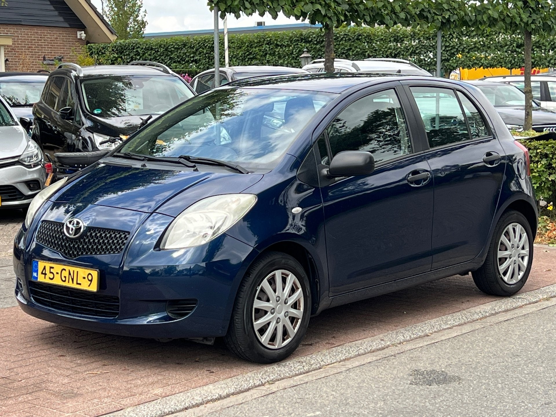 Toyota Yaris 1.3 VVTi *Airco | 5Drs| Nwe APK!, Voorwielaandrijving, Stof, 4 cilinders, Blauw