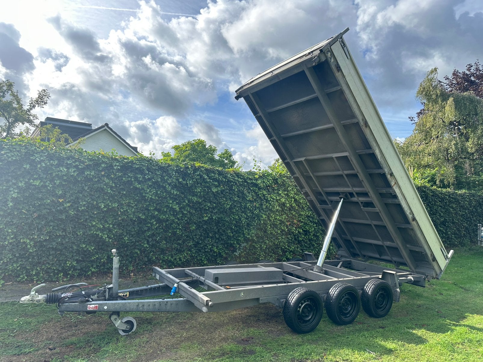 Nette Henra 3 zijdig electrische kipper 400x200 3500KG, Ophalen, Zo goed als nieuw