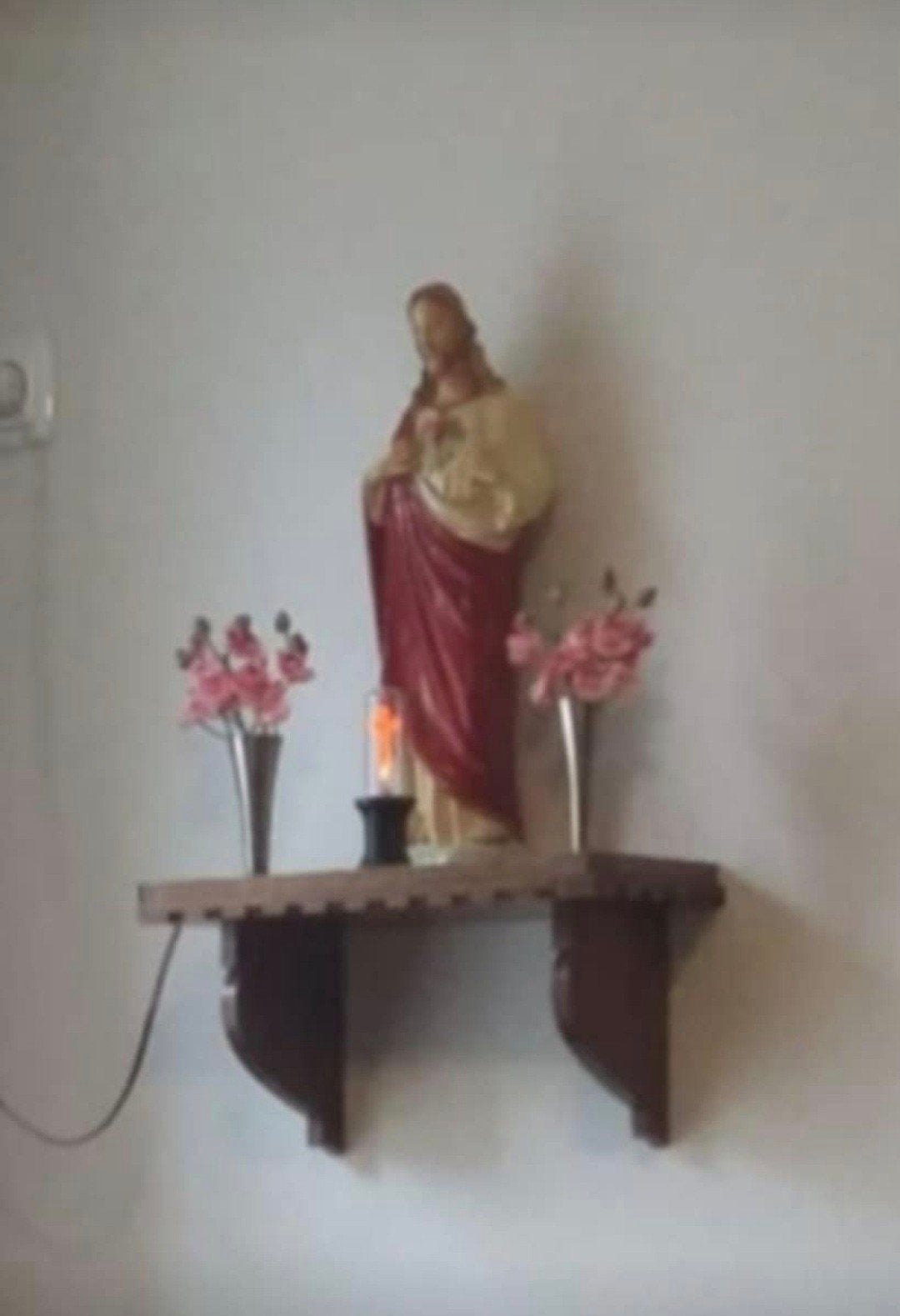 Jezus beeldje met houten plank en lamp, Ophalen of Verzenden