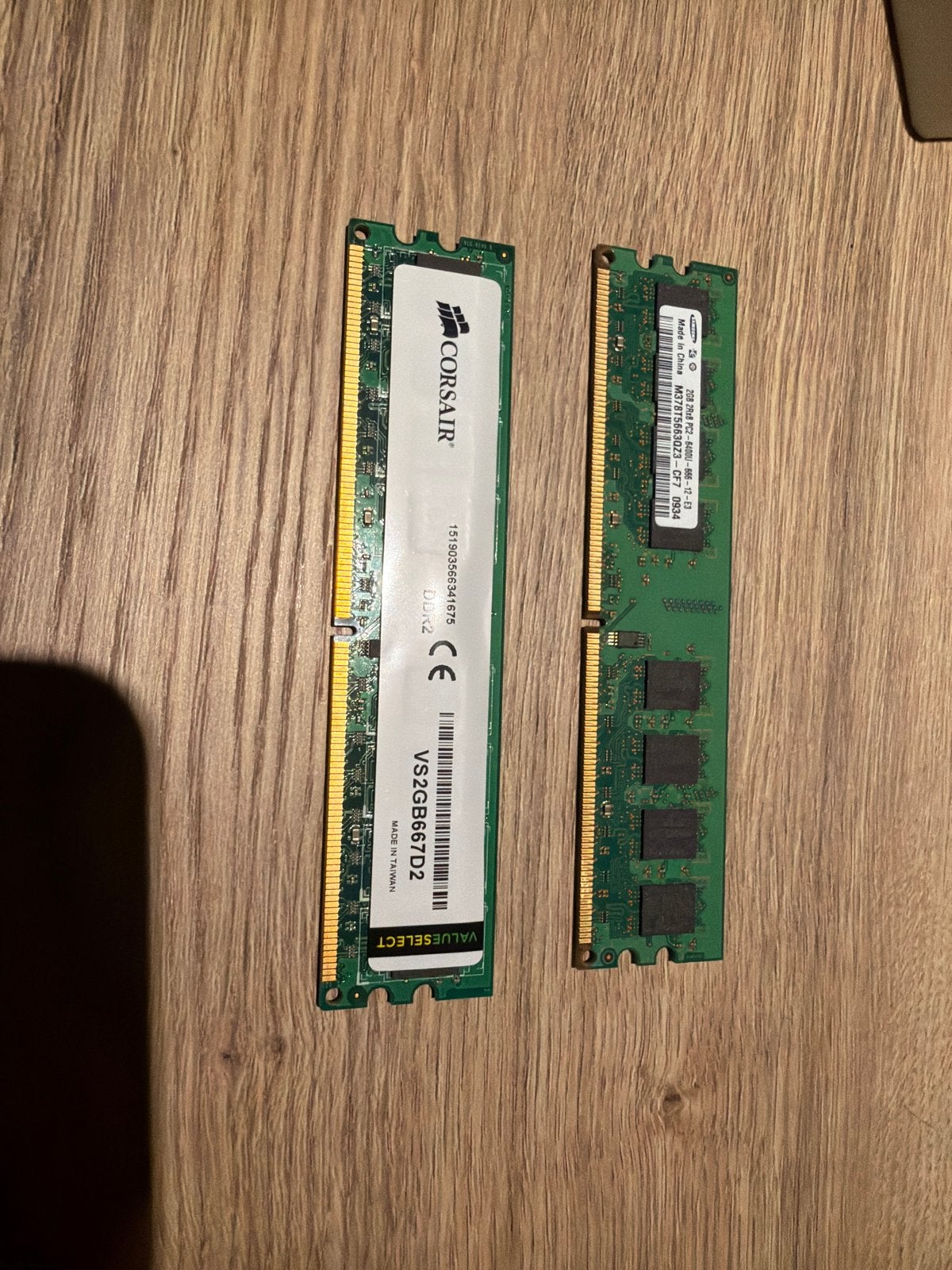 Corsair en Samsung DDR2 RAM Geheugenmodules, Computers en Software, RAM geheugen, Gebruikt, Server, Ophalen of Verzenden, DDR2