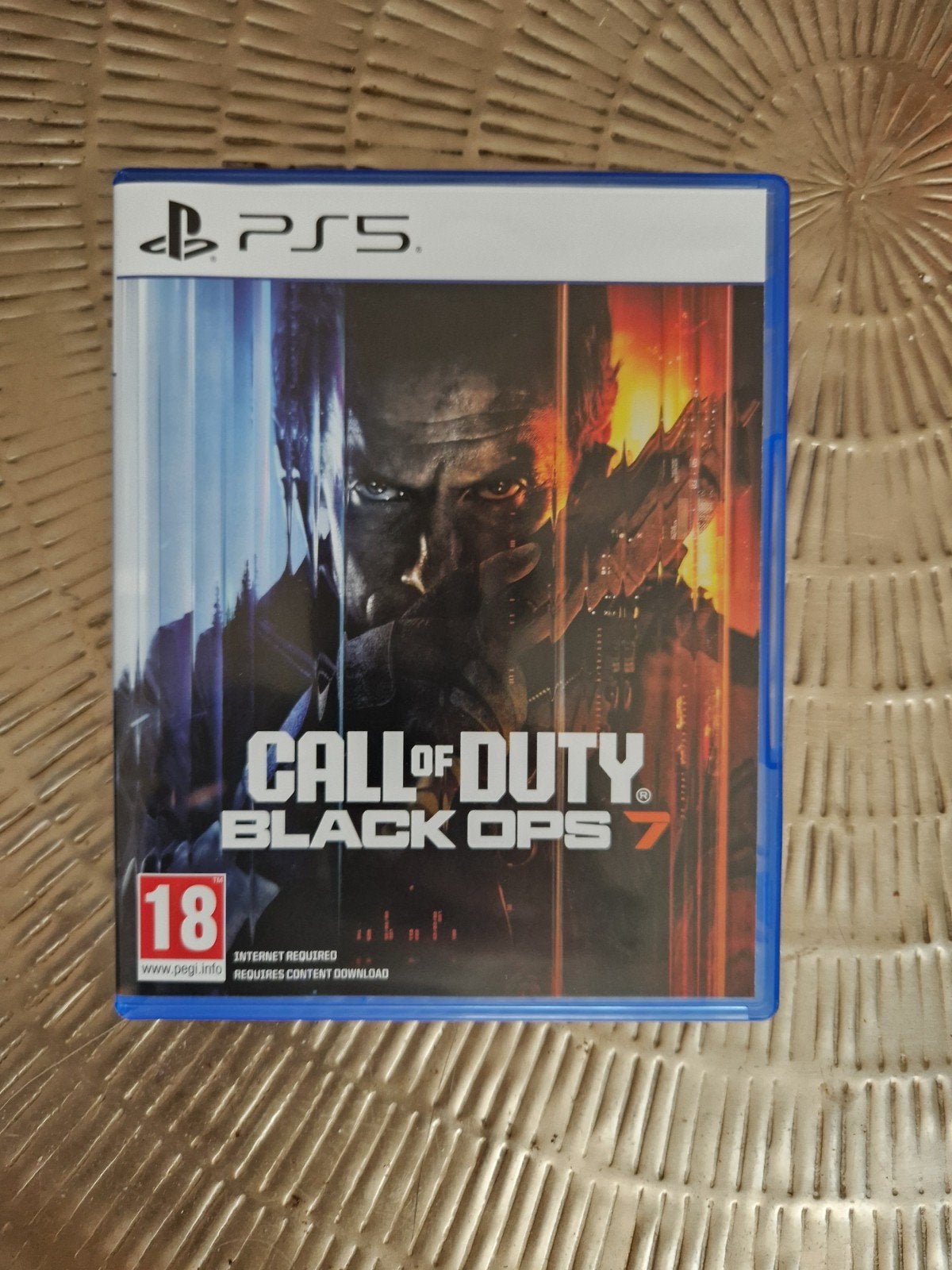 Call of Duty: Black Ops 7 (PS5), Ophalen