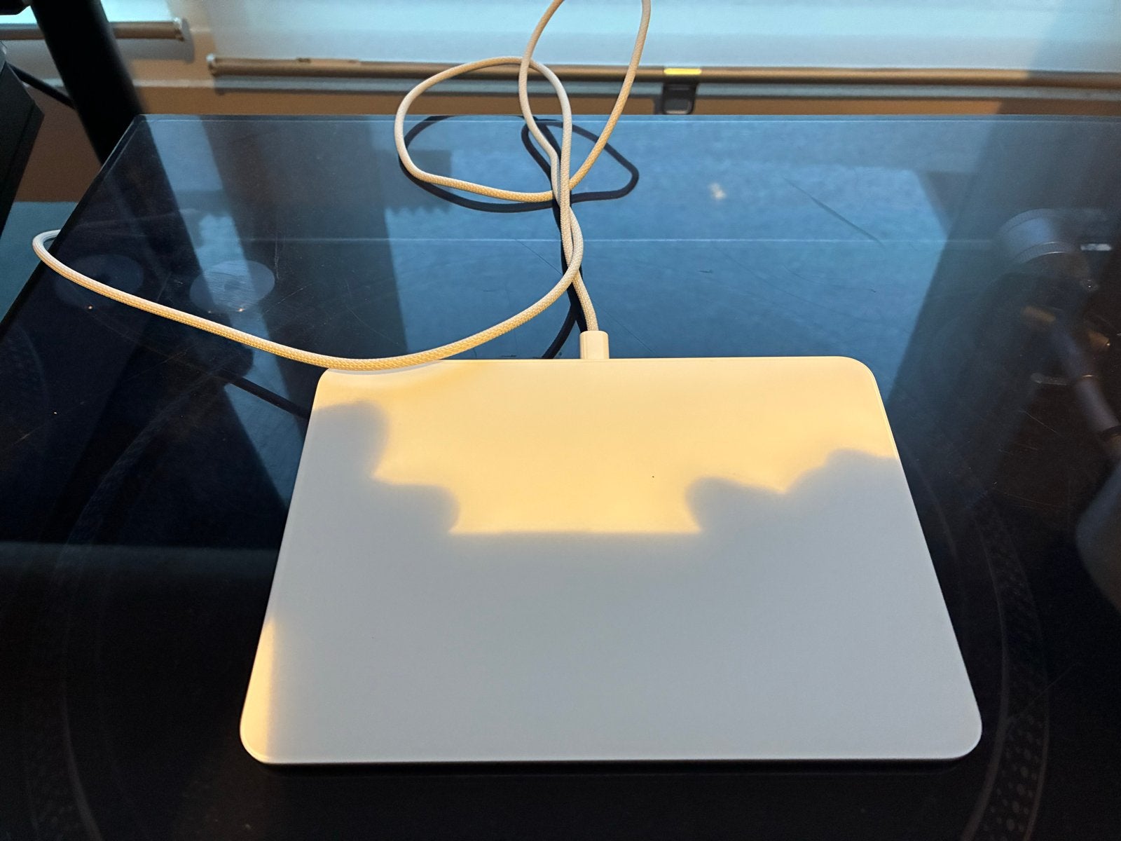 Apple Magic Trackpad 2 - Wit (draadloos), Computers en Software, Ophalen of Verzenden, Zo goed als nieuw, Bedraad, Trackpad