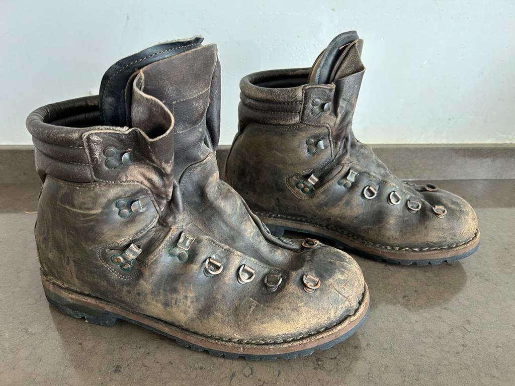 Meindl bergschoenen categorie C maat 46, Ophalen, Gebruikt, Schoenen