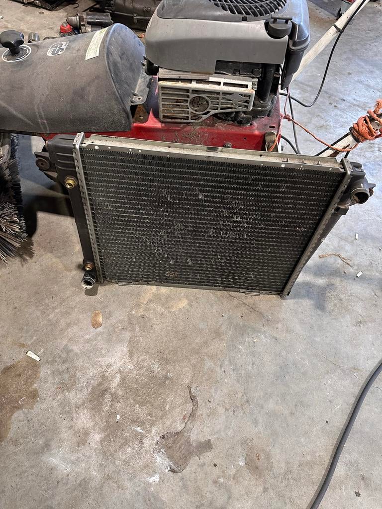 Bmw e28 525e radiateur, Ophalen of Verzenden, Gebruikt, Universele onderdelen