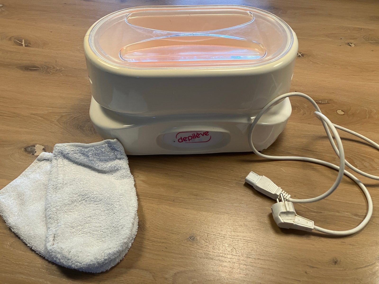 Depilève paraffine verwarmer met handschoenen, Ophalen of Verzenden, Gebruikt, Hand- en Voetverzorging
