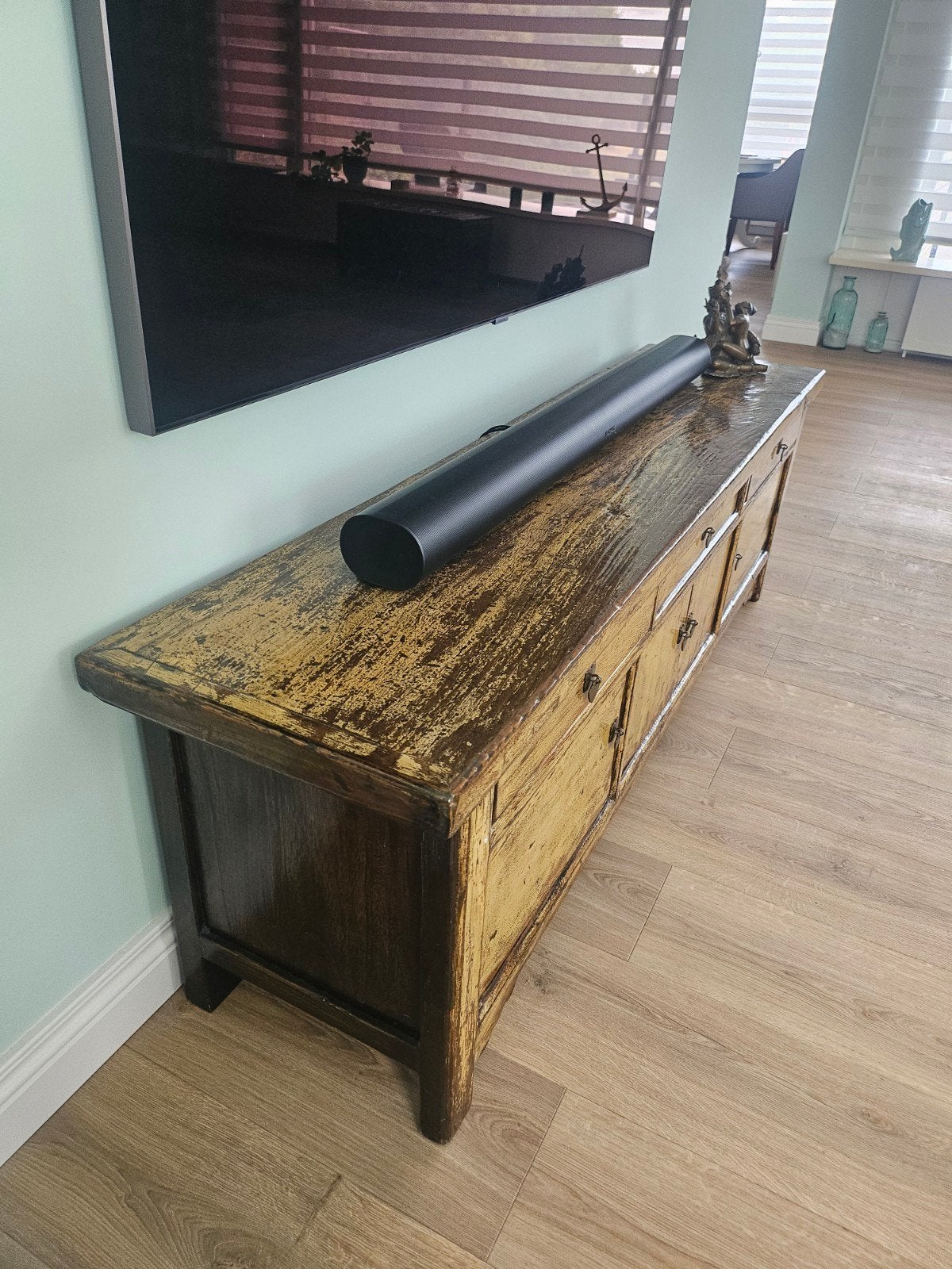 Unieke Oosterse TV-meubel / Dressoir - Geel/Bruin Hout, Huis en Inrichting, Ophalen, Gebruikt, Oosters, Rustiek, 150 tot 200 cm