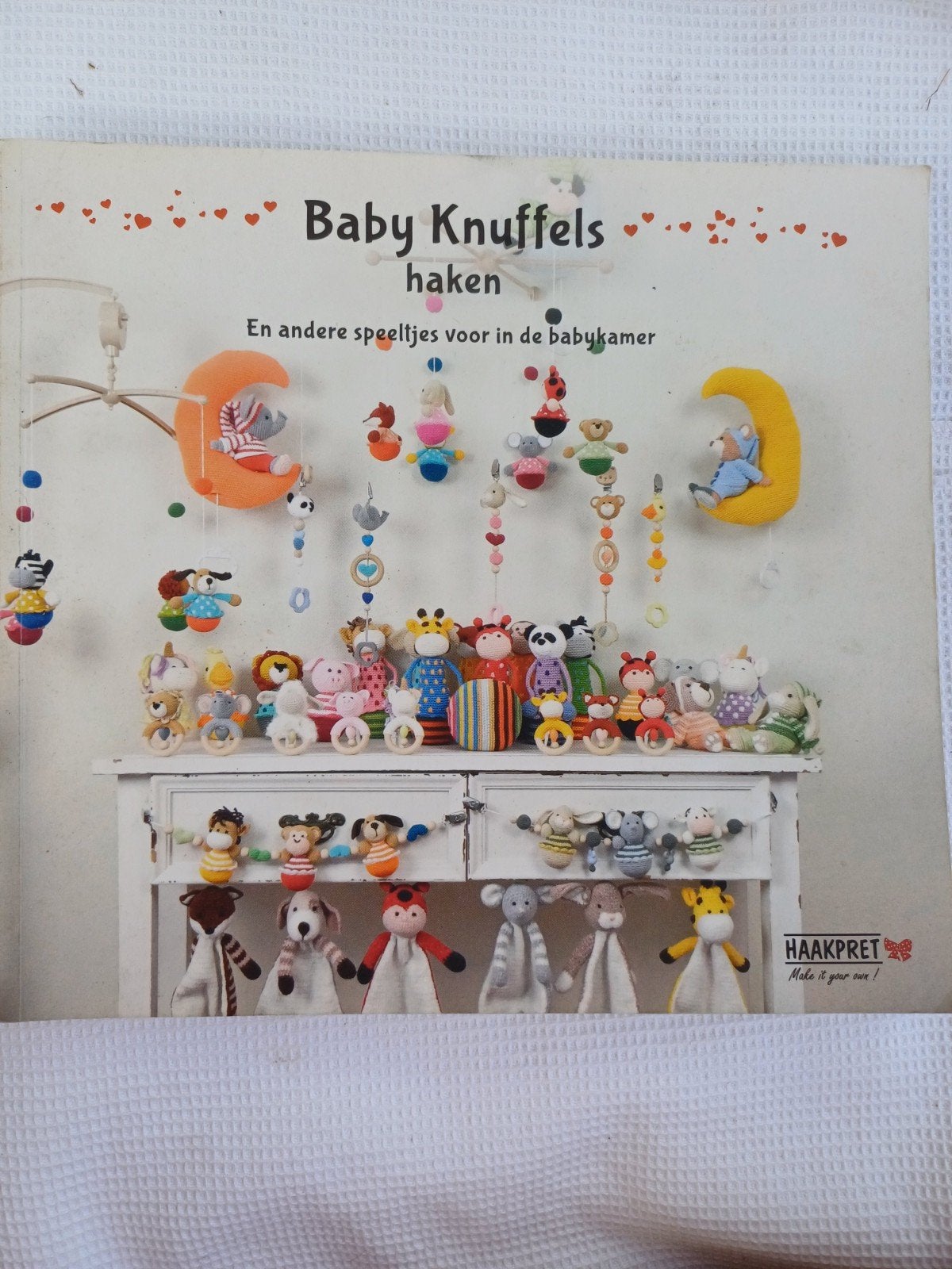baby knuffels haken boek patronen, Ophalen of Verzenden, Zo goed als nieuw, Haken, Patroon of Boek