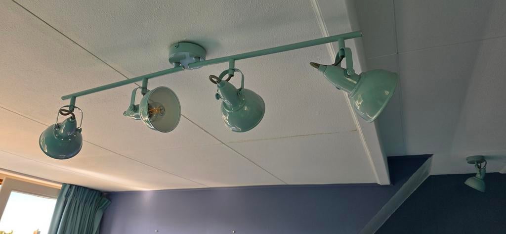 Lamp met 4 spots - Lichtblauw/Groen, Huis en Inrichting, Lampen | Spots, Ophalen, Modern, Retro, Gebruikt, Metaal of Aluminium
