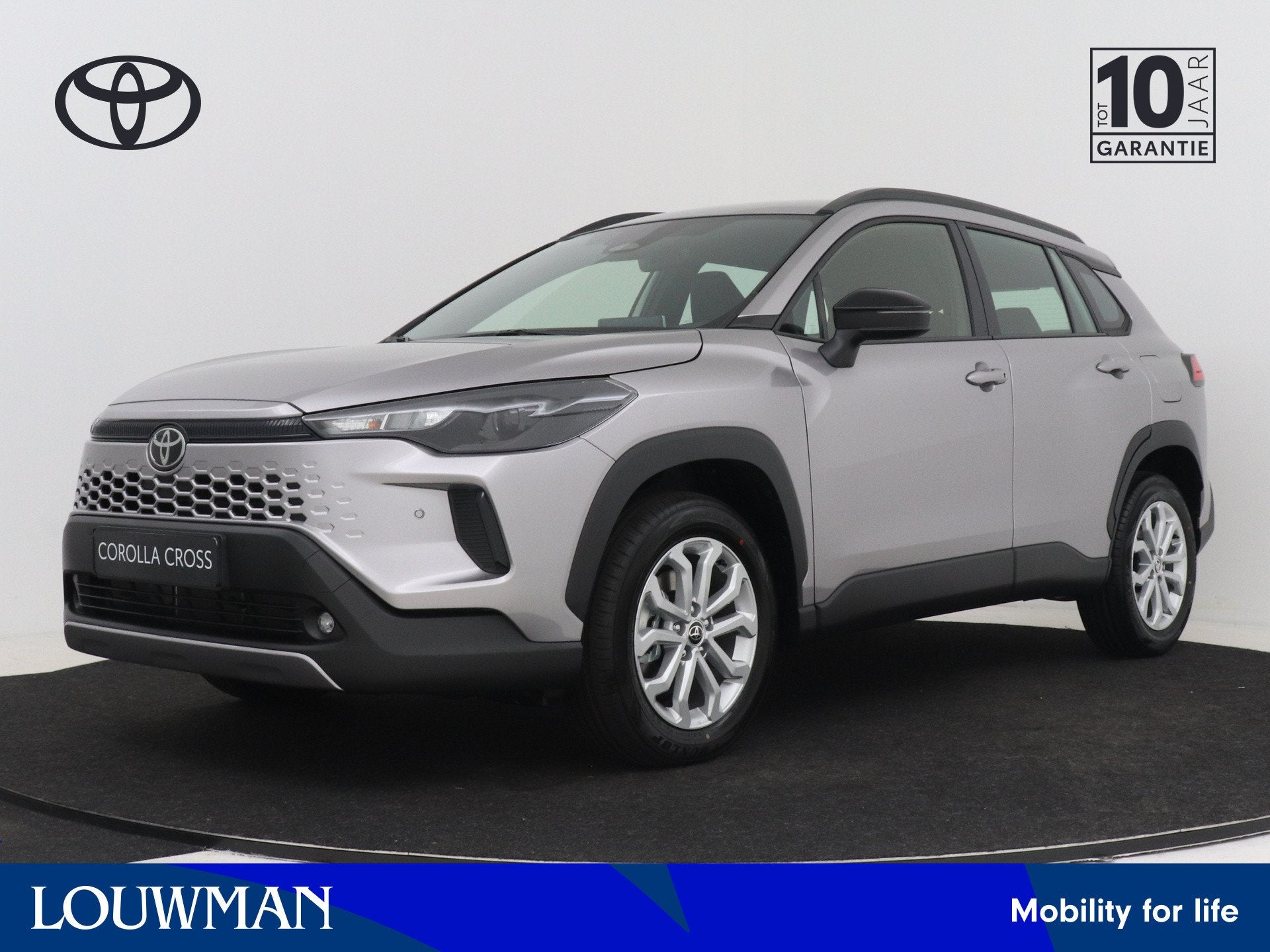 Toyota Corolla Cross Hybrid 140 Active Safety Pack | Blind S, 12 maanden, Stof, Zwart, 4 cilinders