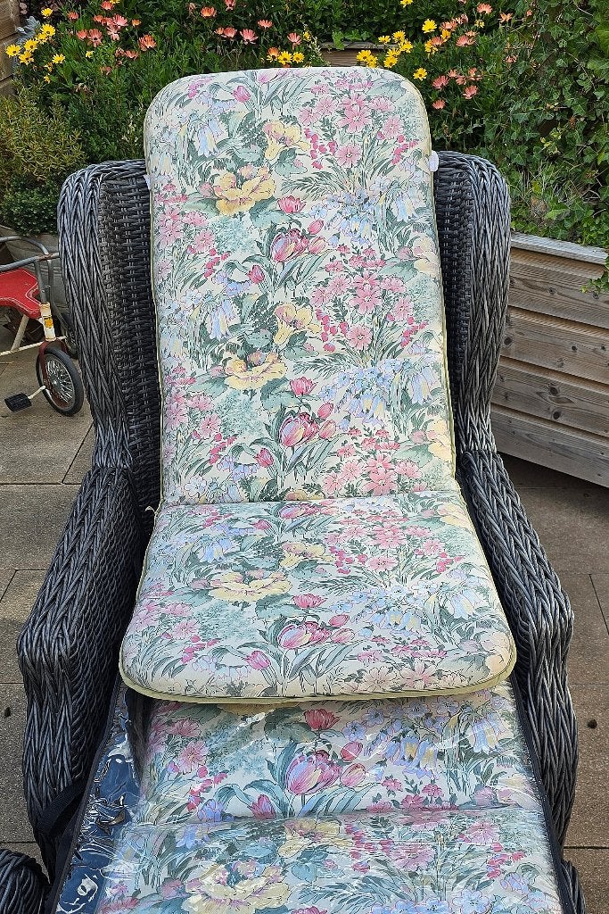 Vintage 4 x dikke stoelkussens., Tuin en Terras, Ophalen, Zo goed als nieuw