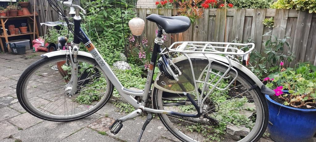 Nette damesfiets met voor- en achtervering, Fietsen en Brommers, Fietsen | Dames | Damesfietsen, Overige merken, Versnellingen
