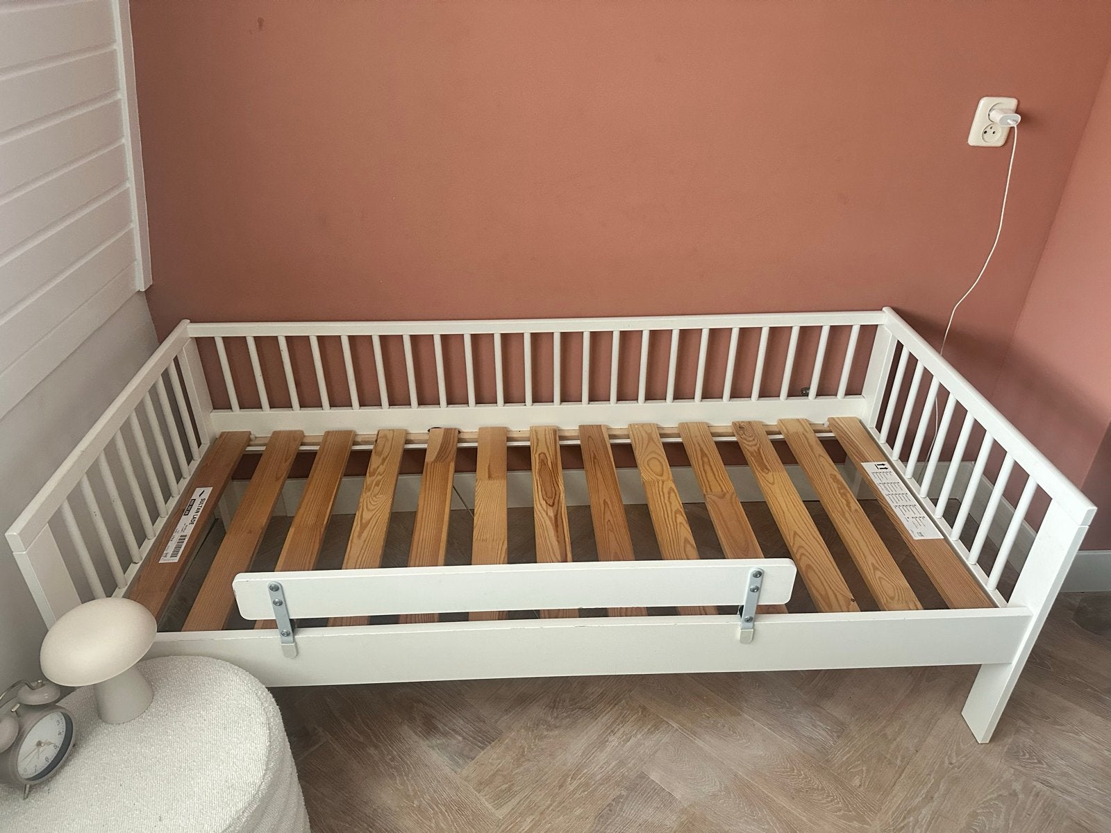 IKEA bed met zijsteun - Gebruikt maar in goede staat, Ophalen of Verzenden, Gebruikt