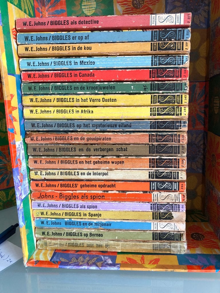 40 Biggles WE Johns, Ophalen, Gelezen