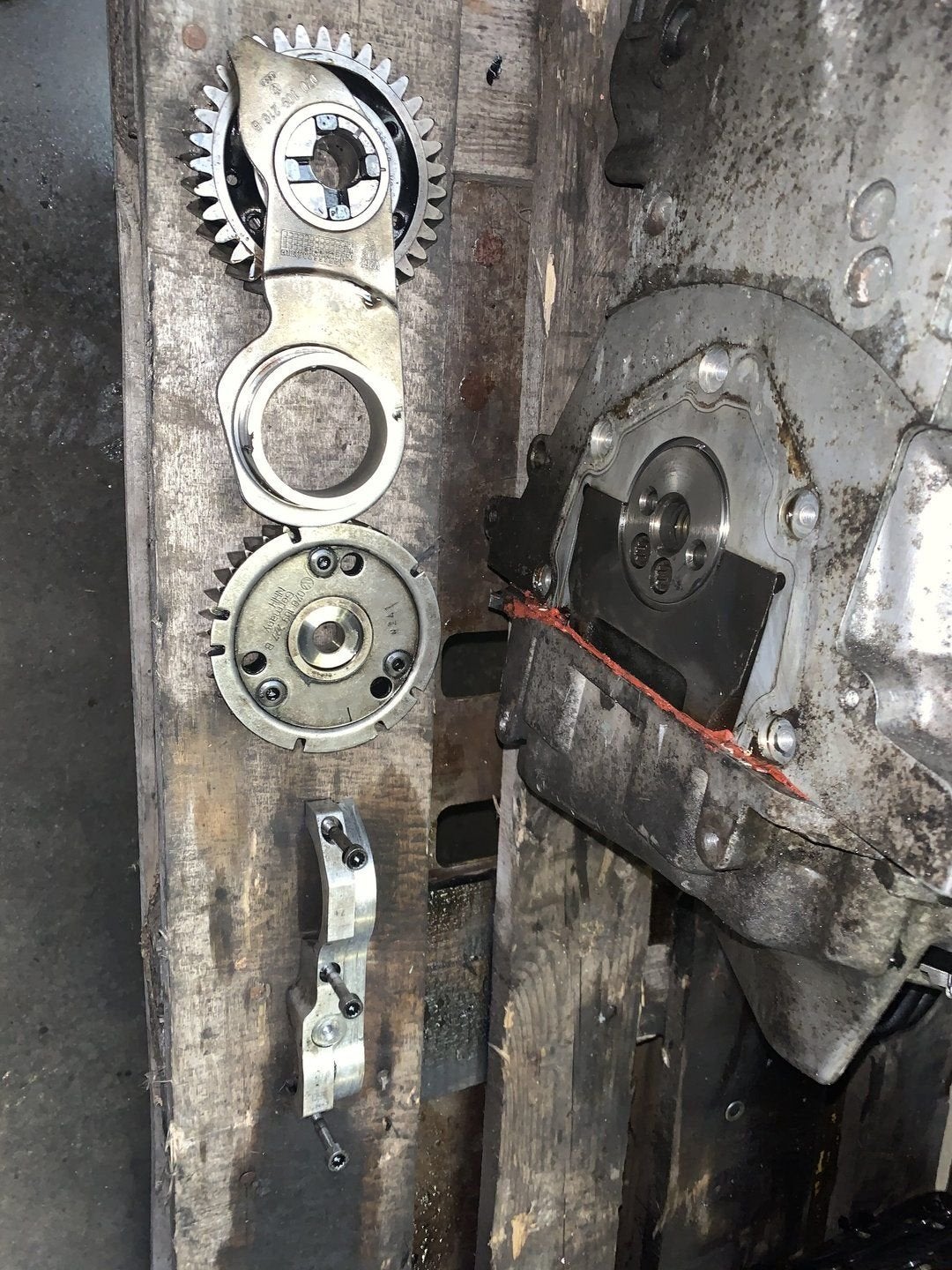 Foto 5 van Volkswagen T5 AXD AXE cilinderkop