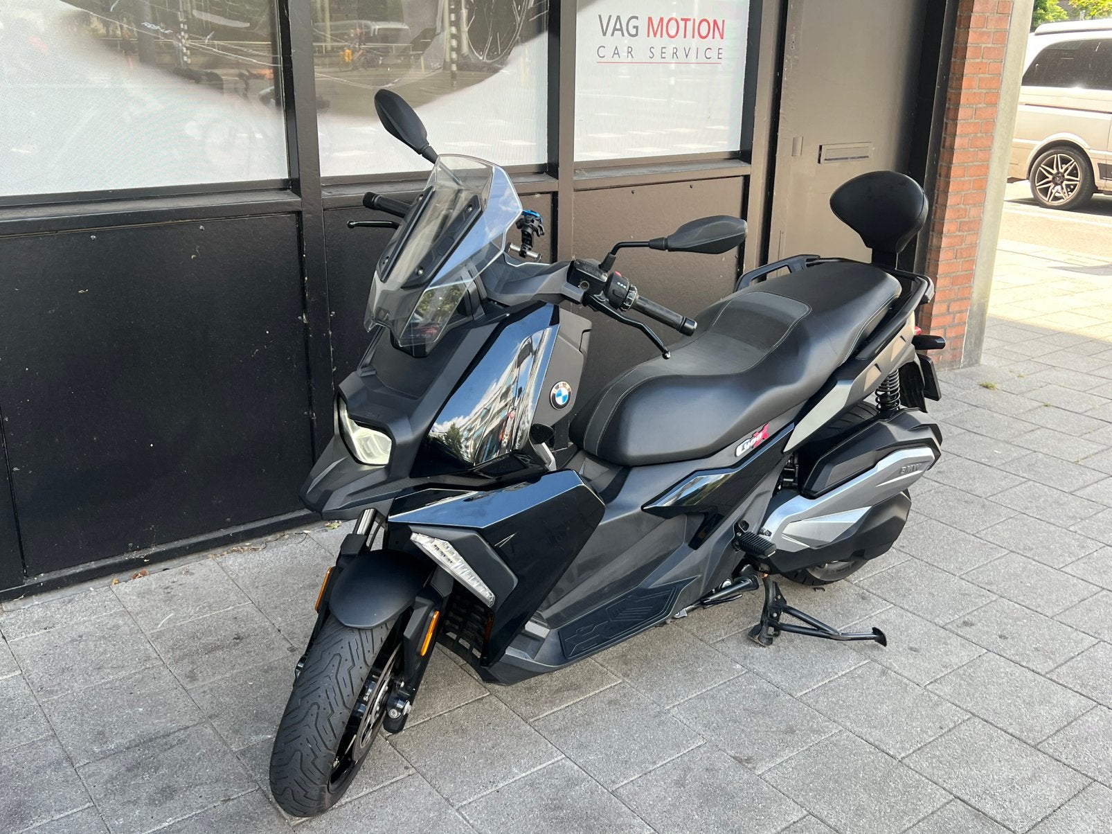BMW C400x   Black on Black, Particulier, Toermotor