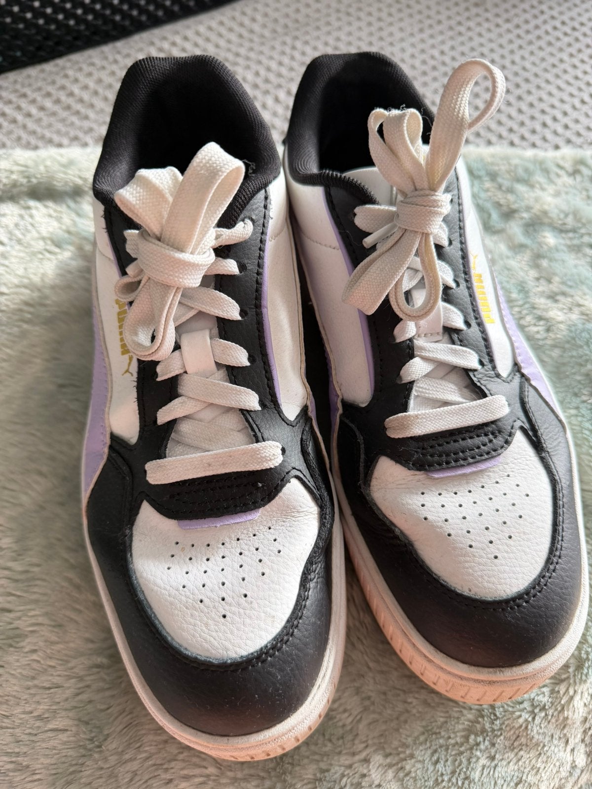 Puma dames sneakers, Sport en Fitness, Basketbal, Ophalen of Verzenden, Zo goed als nieuw, Schoenen