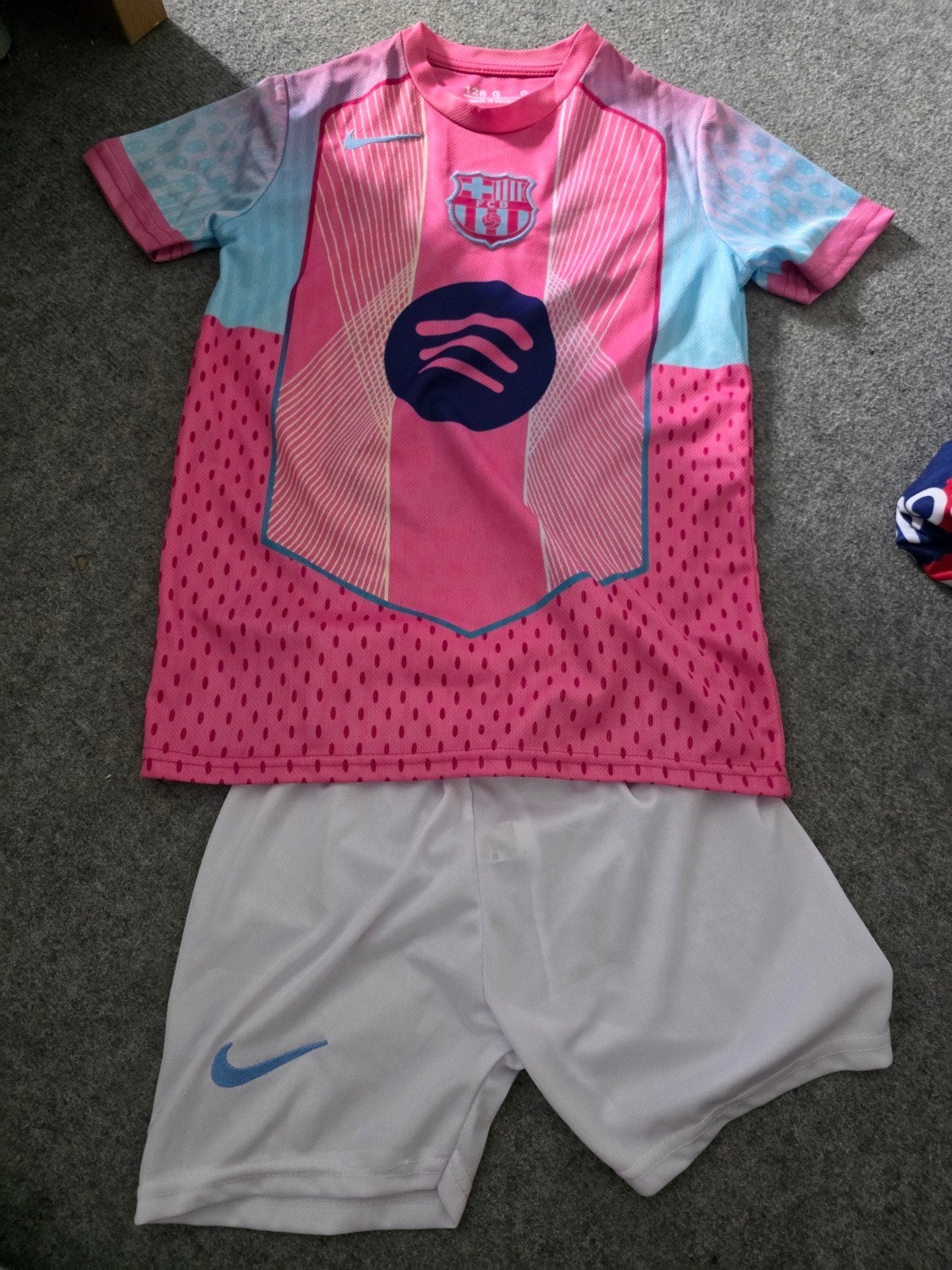 tenue Barcelona 128, Maat XS of kleiner, Ophalen, Nieuw, Set
