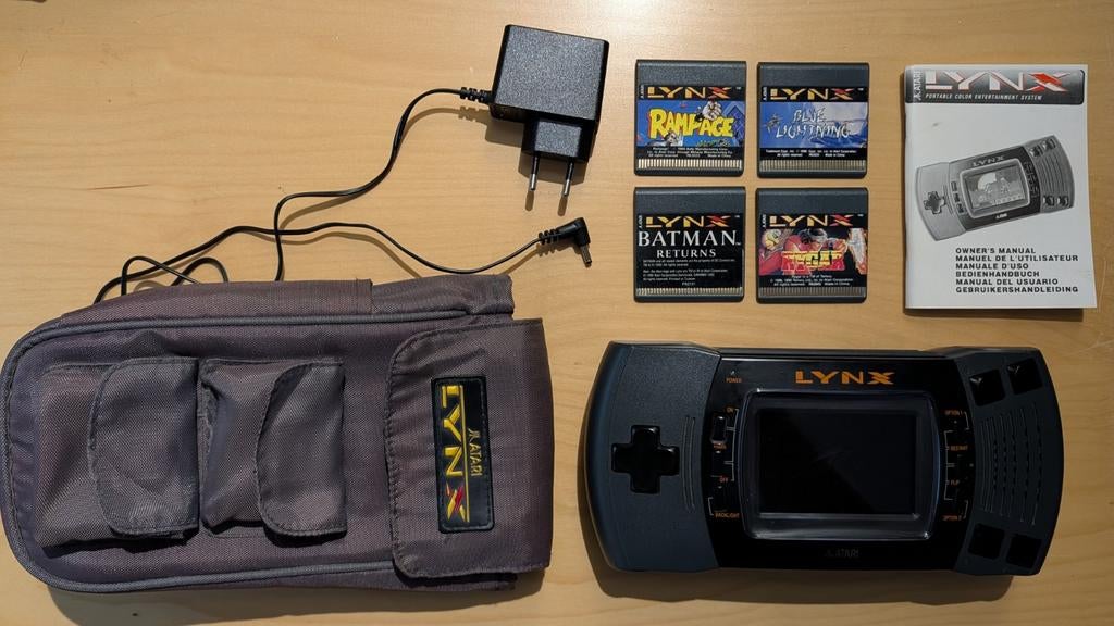 Atari Lynx II complete set met 4 actie games!, Gebruikt, Ophalen of Verzenden, Zonder controller, Met beschermhoes of tas