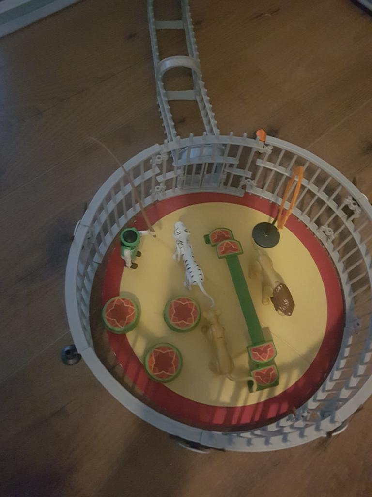 Playmobil Circus Leeuwenkooi met Dieren en Trainer, Ophalen of Verzenden, Gebruikt, Complete set