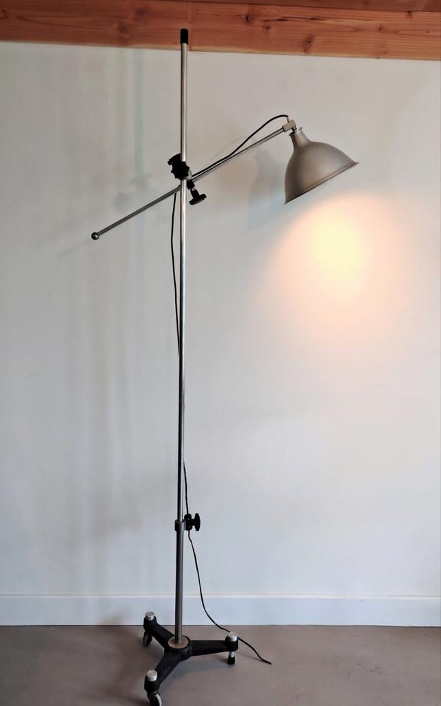 Industriële vloerlamp, Huis en Inrichting, Lampen | Vloerlampen, Ophalen, Gebruikt, 150 tot 200 cm