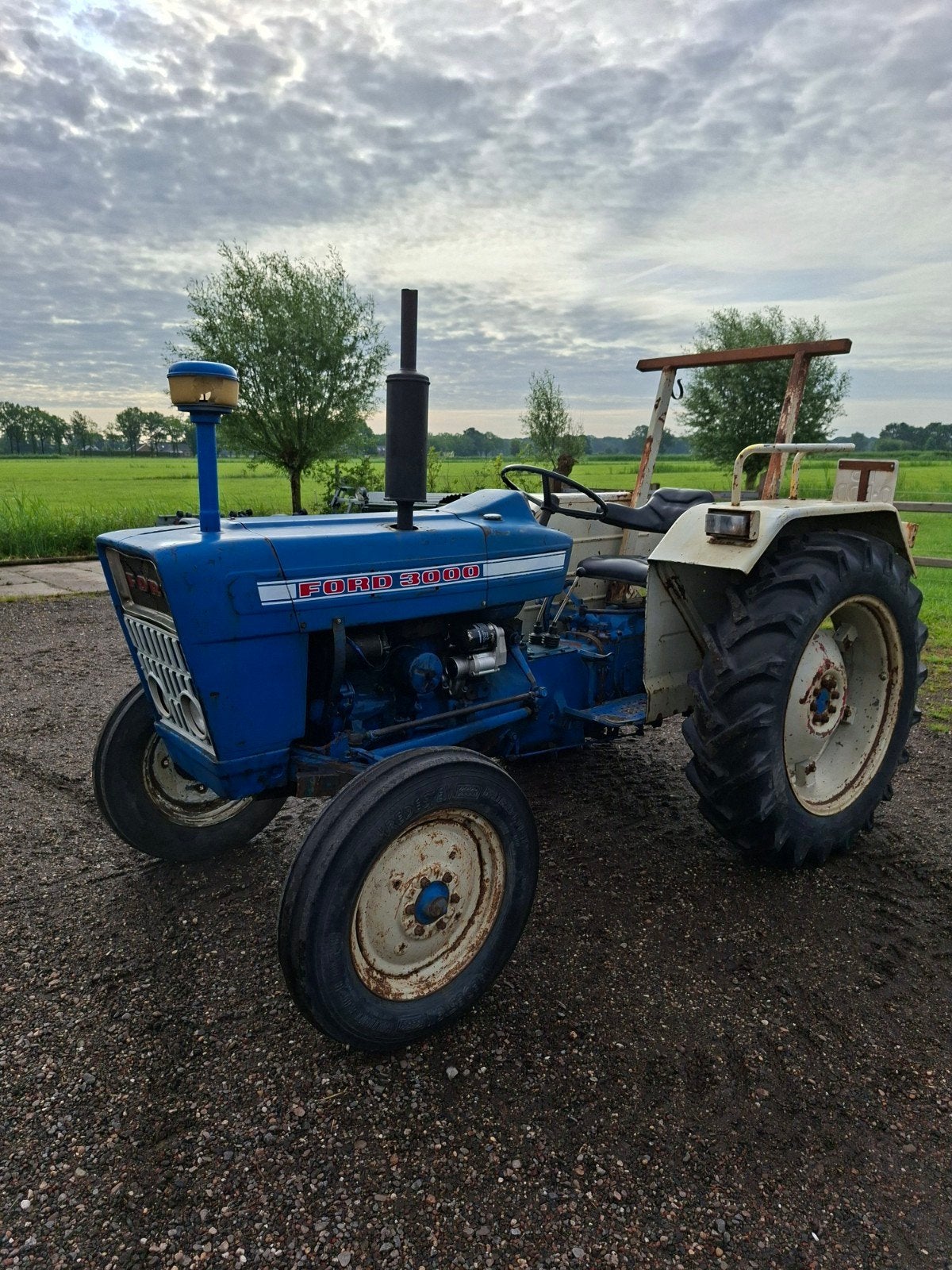 Tekoop: een goedlopende ford 3000, Ophalen, Oldtimer, Tot 80 Pk, Ford