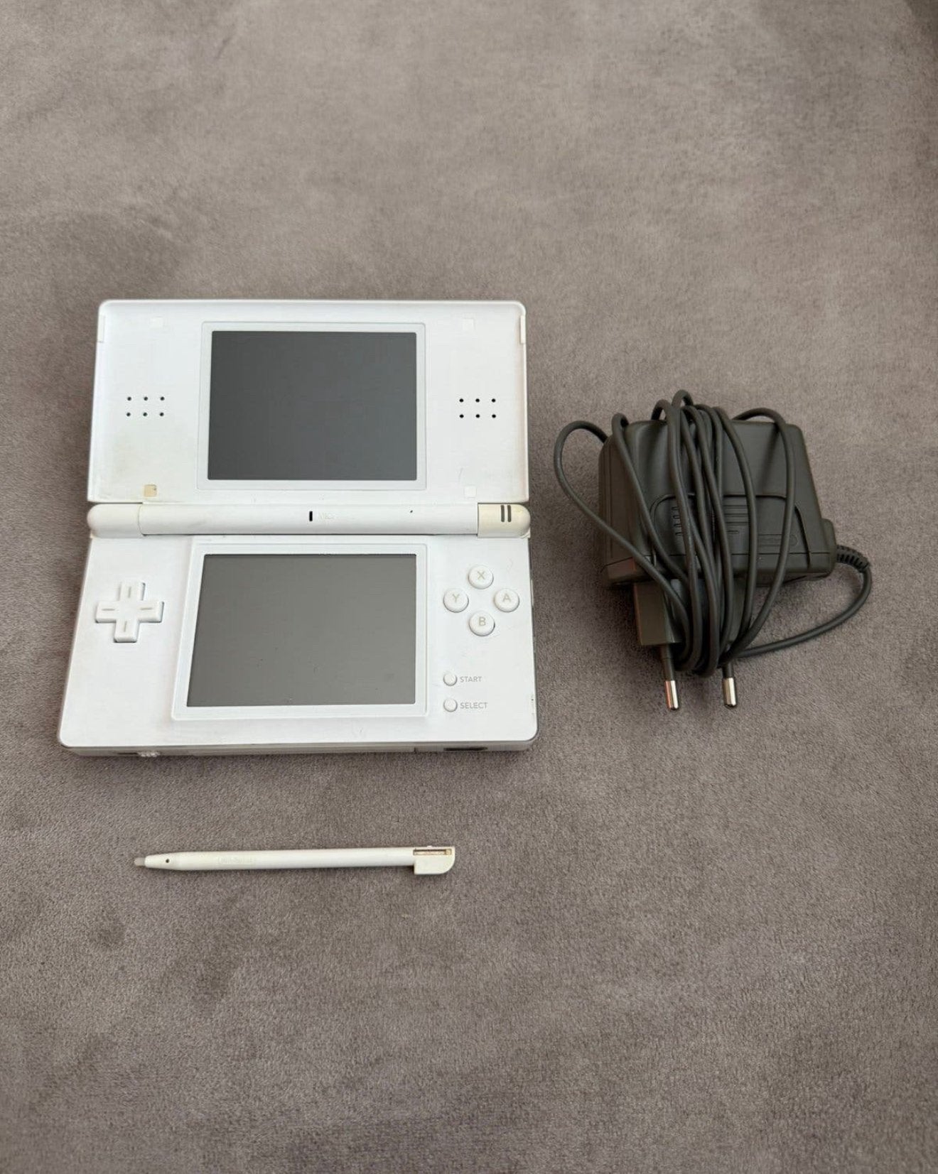 DS lite, Spelcomputers en Games, Ophalen of Verzenden, Zo goed als nieuw, Zilver, DS Lite