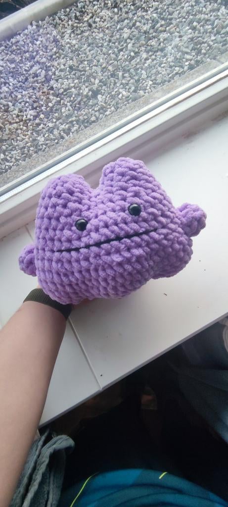 Handgemaakte gehaakte Ditto knuffel - Pokémon, Kinderen en Baby's, Speelgoed | Knuffels en Pluche, Ophalen of Verzenden, Nieuw