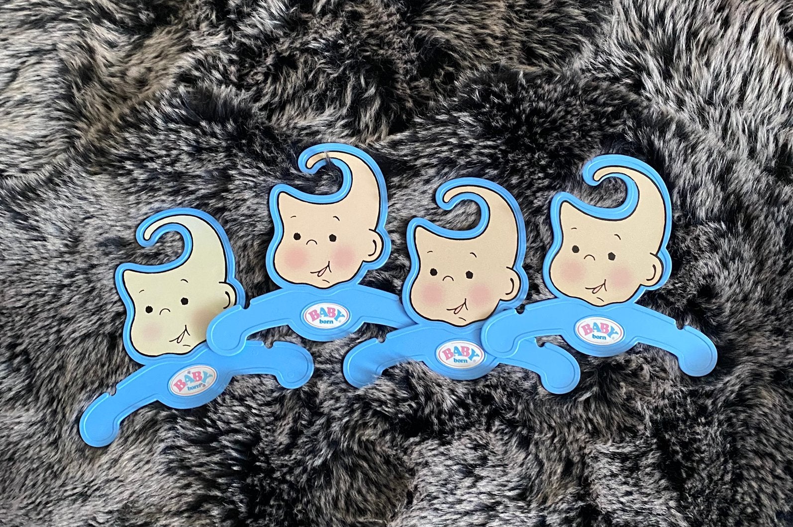 Baby born kleding hangers, Kinderen en Baby's, Speelgoed | Poppen, Ophalen of Verzenden, Zo goed als nieuw, Overige typen
